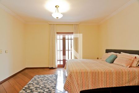 Casa à venda com 500m², 4 quartos e 4 vagasSuíte 1