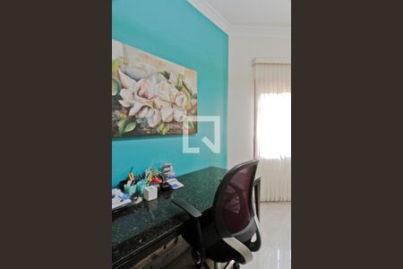 Casa à venda com 500m², 4 quartos e 4 vagasEscritório