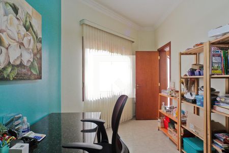 Casa à venda com 500m², 4 quartos e 4 vagasEscritório