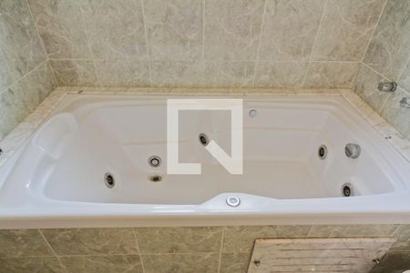 Casa à venda com 500m², 4 quartos e 4 vagasBanheiro da Suíte 3