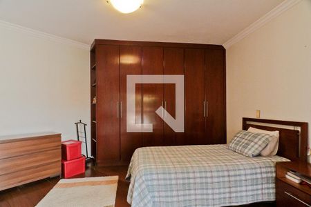 Casa à venda com 500m², 4 quartos e 4 vagasSuíte 2