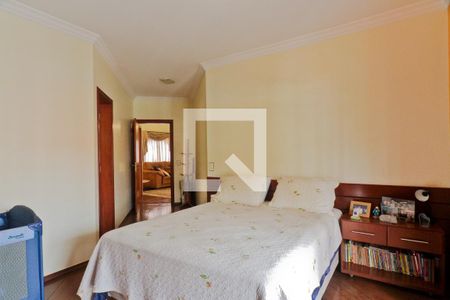 Casa à venda com 500m², 4 quartos e 4 vagasSuíte 3