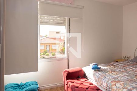 Quarto 1 de apartamento para alugar com 1 quarto, 44m² em Vila Ipiranga, Porto Alegre
