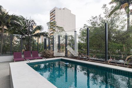 Apartamento à venda com 33m², 1 quarto e sem vaga Apartamento à venda com 33m², 1 quarto e sem vagaPiscina