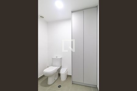 Apartamento à venda com 33m², 1 quarto e sem vaga Apartamento à venda com 33m², 1 quarto e sem vagaBanheiro