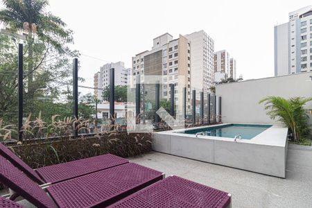 Apartamento à venda com 33m², 1 quarto e sem vaga Apartamento à venda com 33m², 1 quarto e sem vagaPiscina