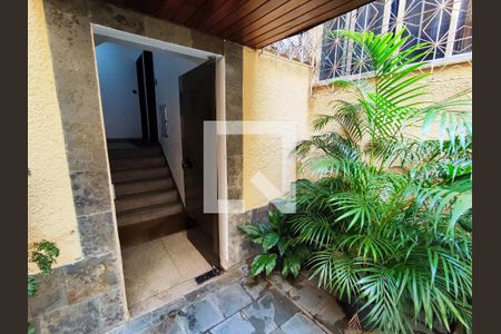 Apartamento à venda com 63m², 2 quartos e 1 vagaEntrada