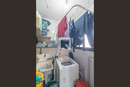 Apartamento à venda com 75m², 3 quartos e 2 vagas Apartamento à venda com 75m², 3 quartos e 2 vagasÁrea de Serviço