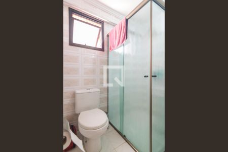 Apartamento à venda com 75m², 3 quartos e 2 vagas Apartamento à venda com 75m², 3 quartos e 2 vagasBanheiro da Suite