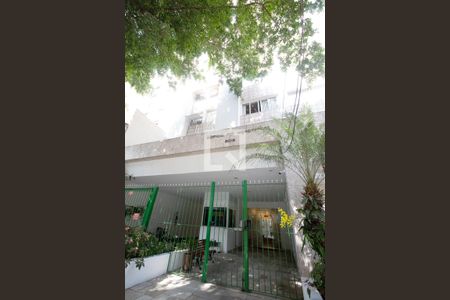 Apartamento à venda com 92m², 2 quartos e 1 vaga Apartamento à venda com 92m², 2 quartos e 1 vagaFachada