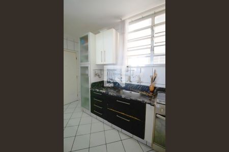 Apartamento à venda com 92m², 2 quartos e 1 vaga Apartamento à venda com 92m², 2 quartos e 1 vagaCozinha