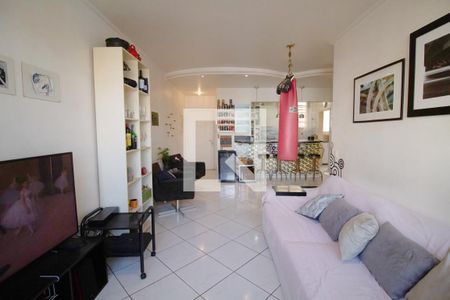 Apartamento à venda com 92m², 2 quartos e 1 vaga Apartamento à venda com 92m², 2 quartos e 1 vagaSala