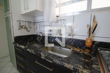 Apartamento à venda com 92m², 2 quartos e 1 vaga Apartamento à venda com 92m², 2 quartos e 1 vagaCozinha