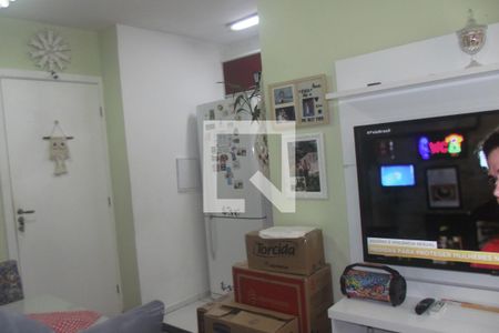 Sala de apartamento para alugar com 1 quarto, 42m² em Del Castilho, Rio de Janeiro