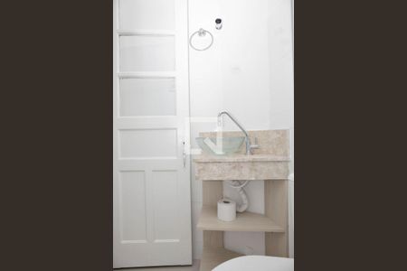 Banheiro de apartamento para alugar com 1 quarto, 32m² em Moinhos de Vento, Porto Alegre