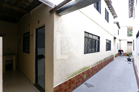 Casa para alugar com 40m², 1 quarto e sem vaga Casa para alugar com 40m², 1 quarto e sem vagaQuintal