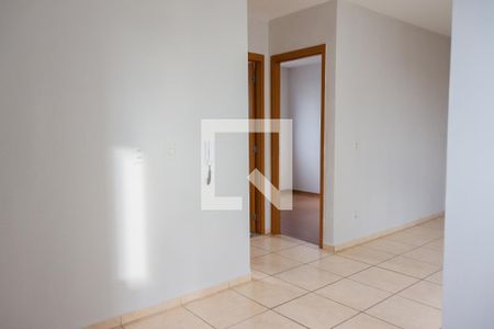 Sala de apartamento à venda com 2 quartos, 42m² em Chacaras Reunidas Santa Terezinha, Contagem