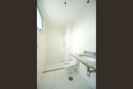 Apartamento à venda com 108m², 2 quartos e 1 vagaBanheiro da suíte