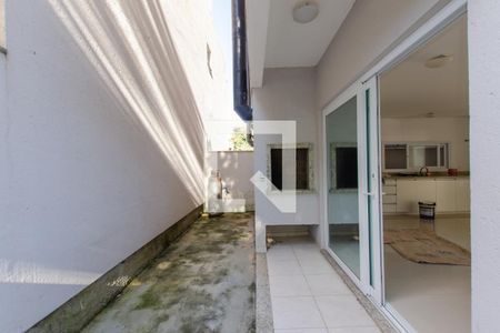 Casa para alugar com 120m², 3 quartos e 2 vagas Casa para alugar com 120m², 3 quartos e 2 vagasVaranda