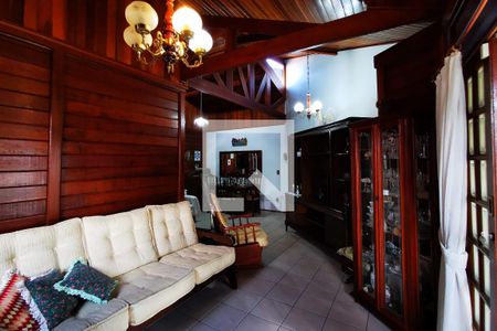 Sala de casa de condomínio à venda com 3 quartos, 180m² em Jardim Caxambu, Jundiaí