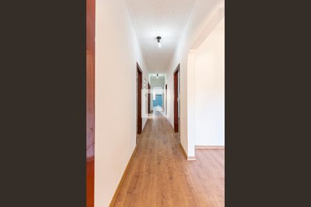 Corredor de casa para alugar com 4 quartos, 213m² em Vila America, Santo André