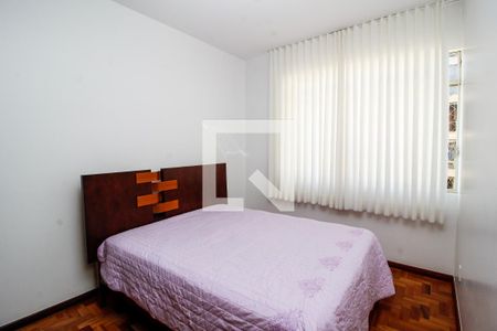 Apartamento à venda com 98m², 3 quartos e 2 vagas Apartamento à venda com 98m², 3 quartos e 2 vagasSuite
