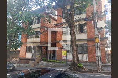 Apartamento à venda com 98m², 3 quartos e 2 vagas Apartamento à venda com 98m², 3 quartos e 2 vagasFachada