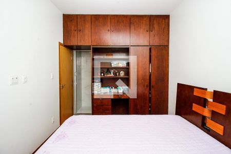 Apartamento à venda com 98m², 3 quartos e 2 vagas Apartamento à venda com 98m², 3 quartos e 2 vagasSuite