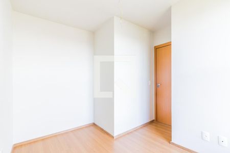Dormitório 2 de apartamento para alugar com 2 quartos, 46m² em Rubem Berta, Porto Alegre