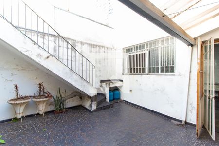 Casa para alugar com 250m², 2 quartos e 3 vagasQuintal