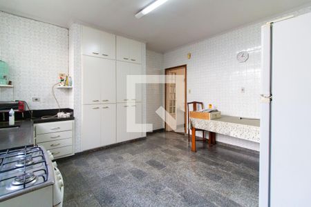 Casa para alugar com 250m², 2 quartos e 3 vagasCozinha