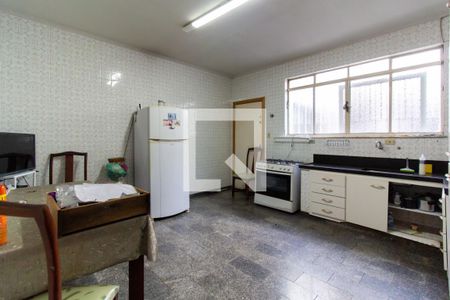 Casa para alugar com 250m², 2 quartos e 3 vagasCozinha