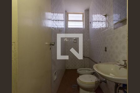 Casa à venda com 344m², 3 quartos e 4 vagasBanheiro