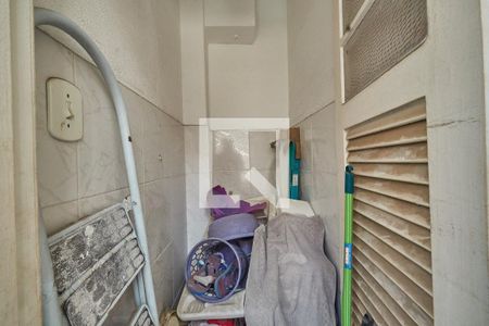 Apartamento para alugar com 80m², 2 quartos e sem vagaBanheiro de Serviço