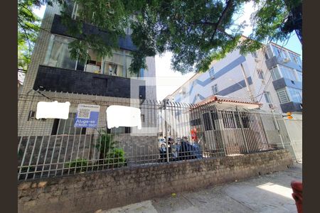 Apartamento para alugar com 80m², 2 quartos e sem vagaFachada