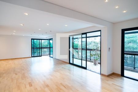 Apartamento à venda com 243m², 4 quartos e 4 vagas Apartamento à venda com 243m², 4 quartos e 4 vagasSala