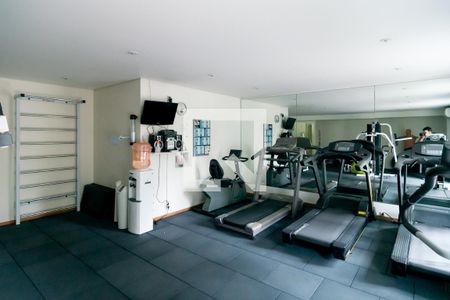 Apartamento à venda com 243m², 4 quartos e 4 vagas Apartamento à venda com 243m², 4 quartos e 4 vagasAcademia