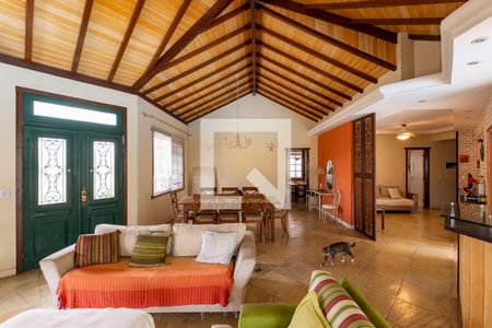 Casa de condomínio à venda com 500m², 5 quartos e 2 vagas Casa de condomínio à venda com 500m², 5 quartos e 2 vagasSala