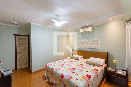 Casa de condomínio à venda com 500m², 5 quartos e 2 vagas Casa de condomínio à venda com 500m², 5 quartos e 2 vagasQuarto