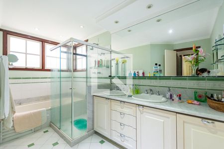 Casa de condomínio à venda com 500m², 5 quartos e 2 vagas Casa de condomínio à venda com 500m², 5 quartos e 2 vagasBanheiro