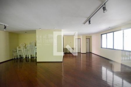 Apartamento à venda com 280m², 4 quartos e 3 vagasÁrea comum - Salão de festas