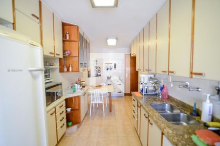 Apartamento à venda com 280m², 4 quartos e 3 vagasCozinha