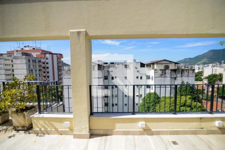 Apartamento à venda com 280m², 4 quartos e 3 vagasVista do Quarto 2
