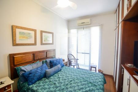 Apartamento à venda com 280m², 4 quartos e 3 vagasSuíte 2