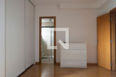 Apartamento à venda com 175m², 4 quartos e 3 vagasQuarto 4 suite