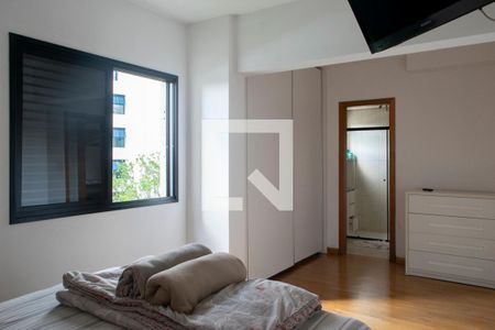 Apartamento à venda com 175m², 4 quartos e 3 vagasQuarto 4 suite