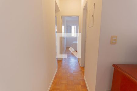 Corredor de apartamento à venda com 3 quartos, 68m² em Jardim das Paineiras, Campinas