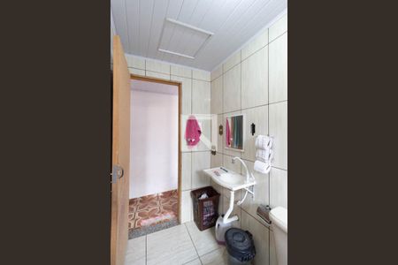 Casa à venda com 70m², 2 quartos e 1 vaga Casa à venda com 70m², 2 quartos e 1 vagaBanheiro