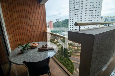 Varanda Sala de apartamento à venda com 3 quartos, 200m² em Vila Andrade, São Paulo