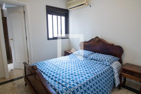 Apartamento à venda com 200m², 3 quartos e 4 vagas Apartamento à venda com 200m², 3 quartos e 4 vagasSuite 2